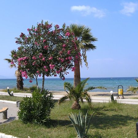 Samos Apart Pension Guzelcamlı Exterior foto